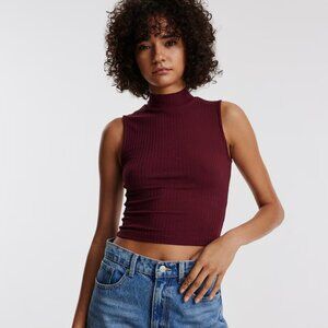 EDITED Kaori Ribbed Cropped Top in Burgundy (Size M)